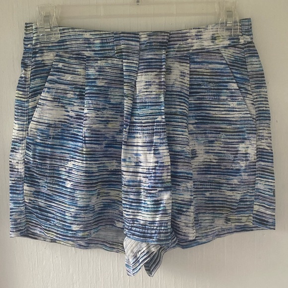 Lululemon &Go Keepsake Shorts In Blurry Belle Multi - Picture 9 of 9